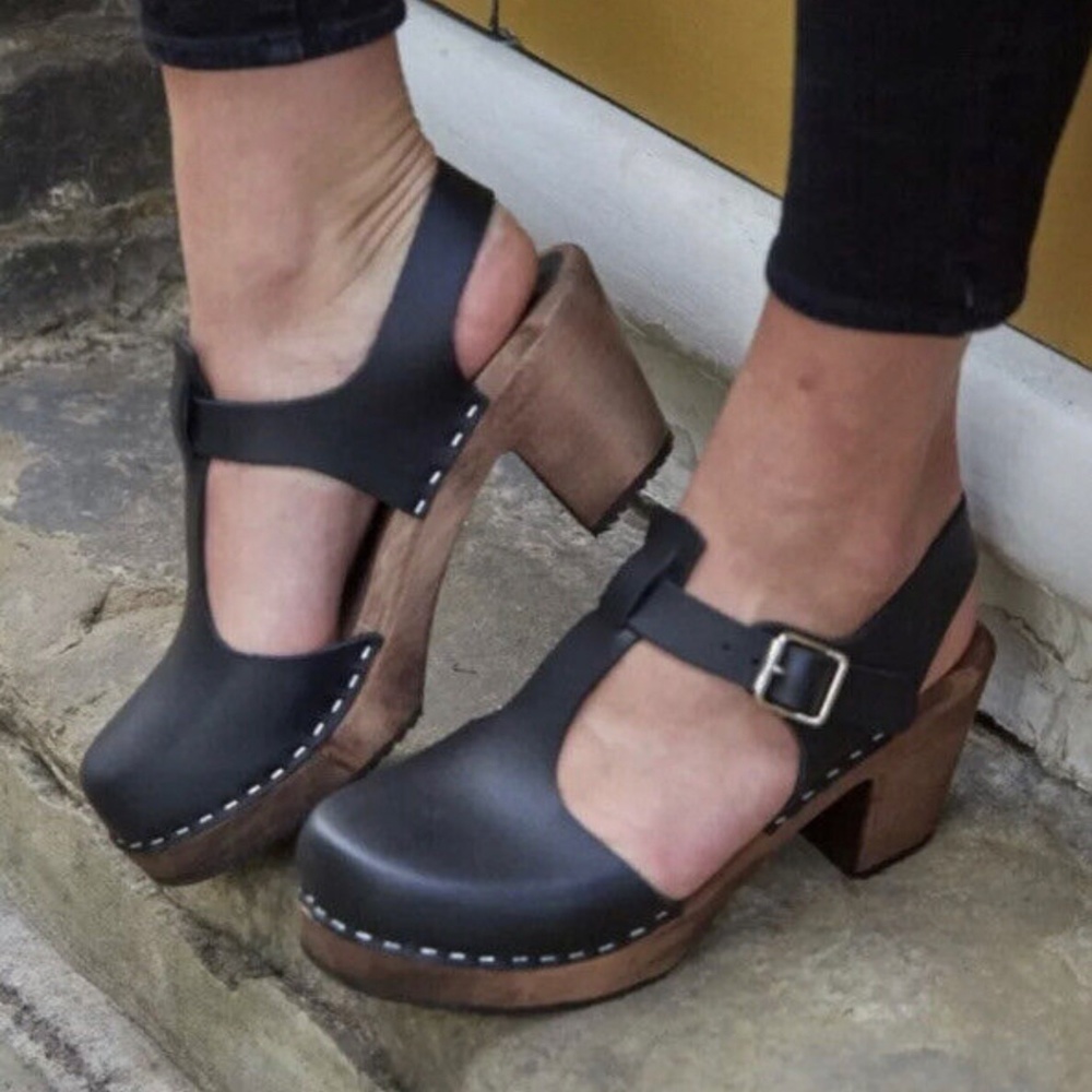 Lotta Highwood T-strap Clogs